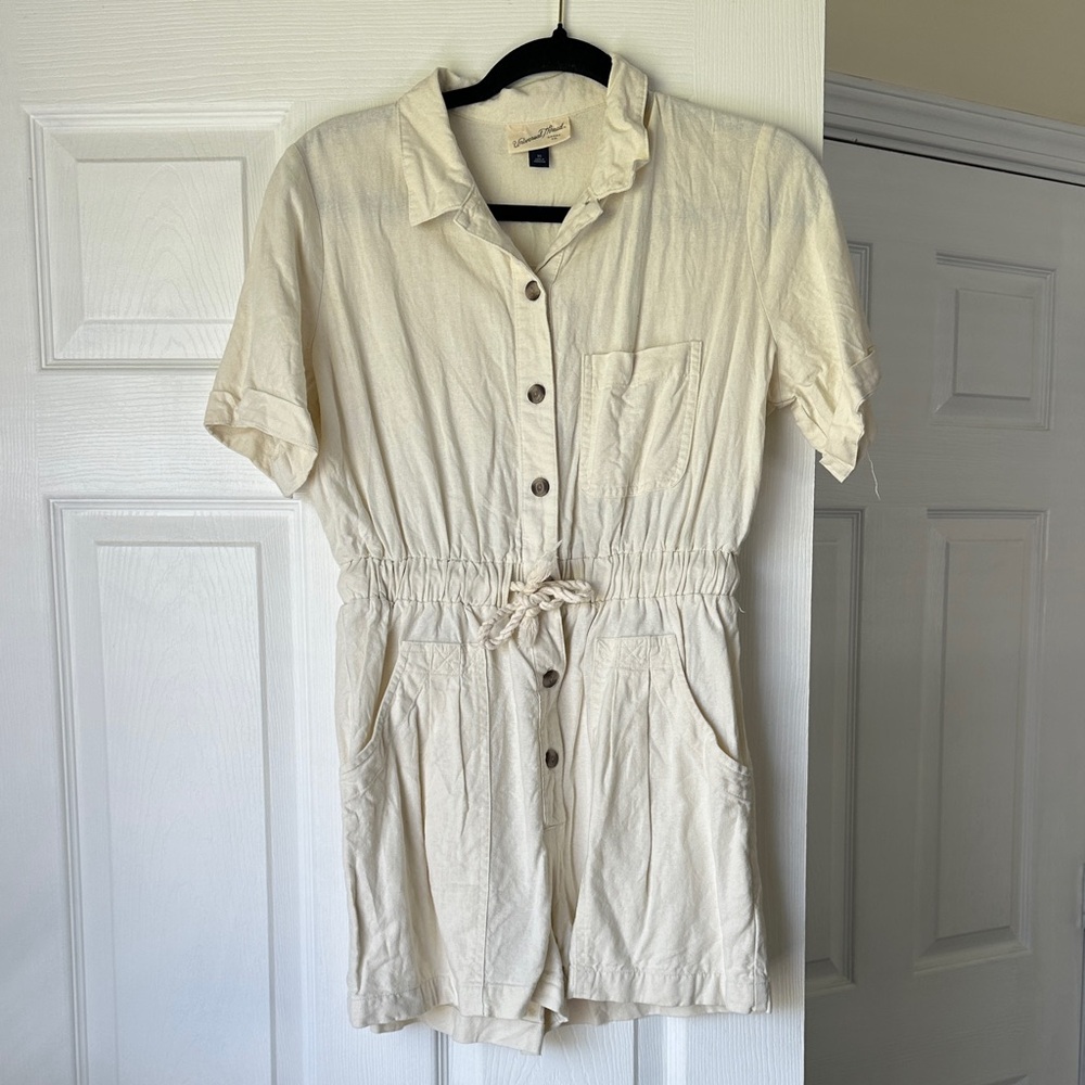 Universal Thread Cream Button-Front Short Sleeve Romper XS